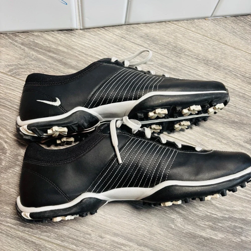 Nike Women's Black Delight II Golf Shoes Spiked Leather White Stitching Size 9.5